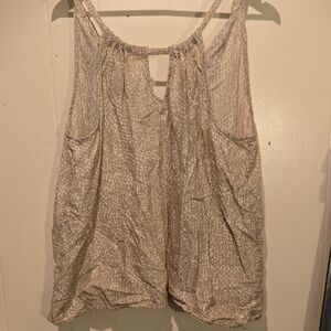 GAP Tie In Back Key Hole Accent With Tan Pattern, Light Weight